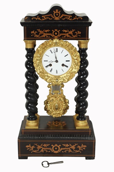 Lot 125 - PORTICO CLOCK