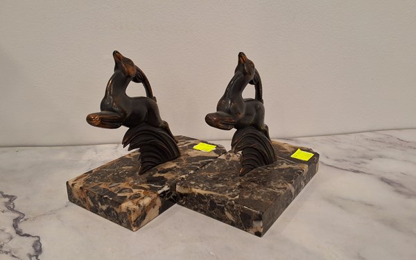 Lot 1524 - BOOKENDS