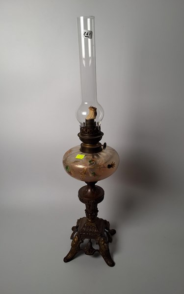 Lot 1331 - FUEL LAMP