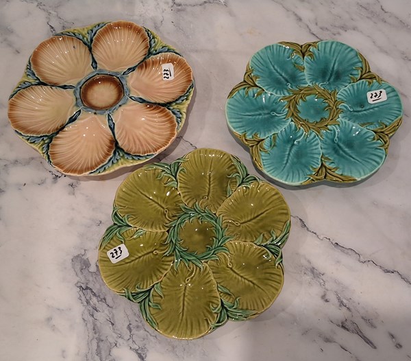 Lot 1236 - MAJOLICA OYSTER PLATES
