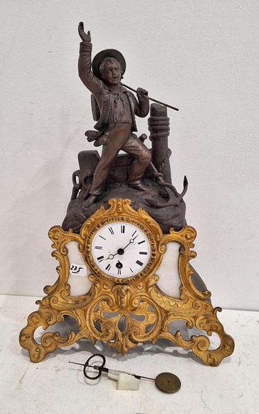 Lot 1202 - MANTEL CLOCK