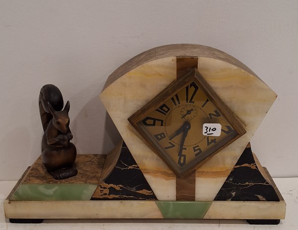 Lot 1204 - MANTEL CLOCK