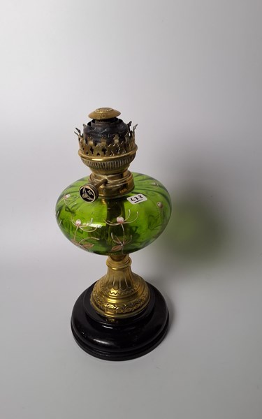 Lot 1432 - FUEL LAMP