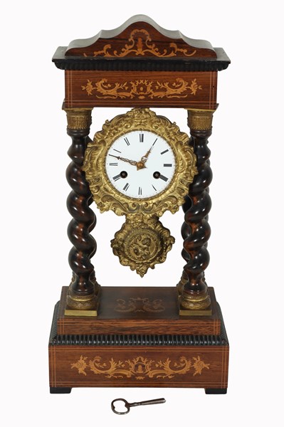 Lot 98 - PORTICO CLOCK