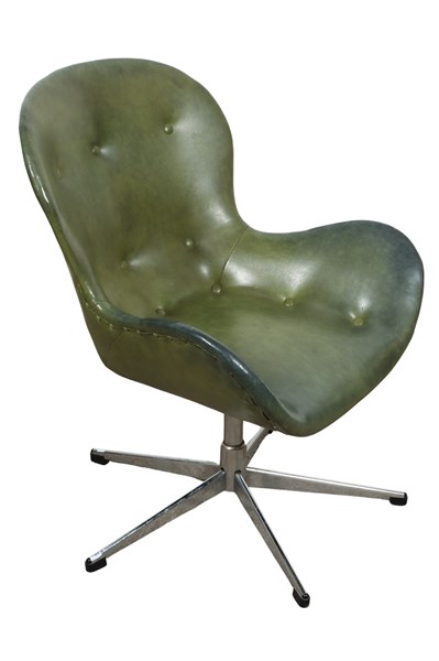 Lot 123 - SWIVEL CHAIR