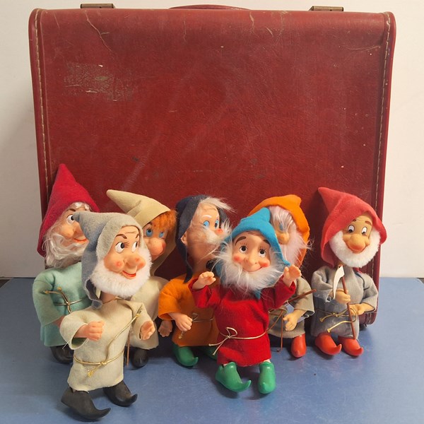 Lot 1412 - SEVEN DWARFS