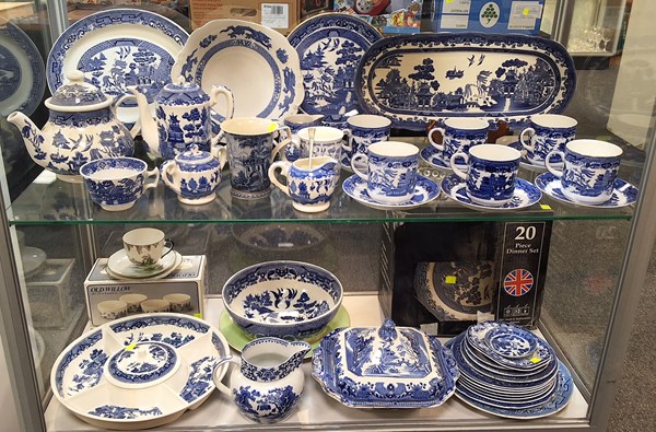 Lot 1192 - BLUE & WHITE CHINA