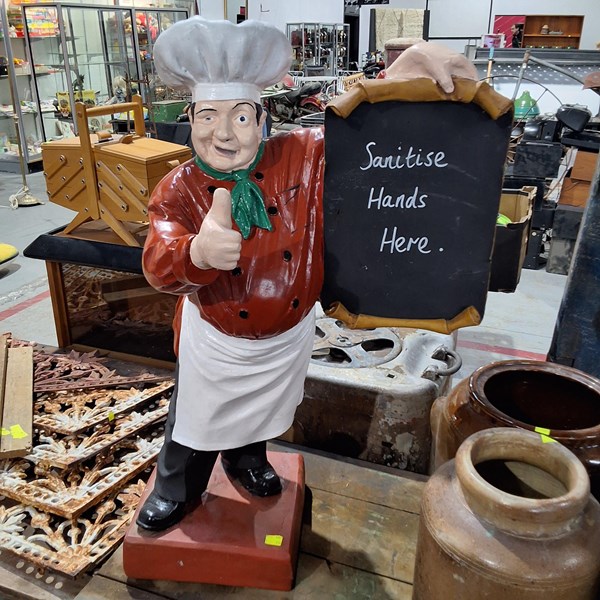Lot 99 - SHOP DISPLAY