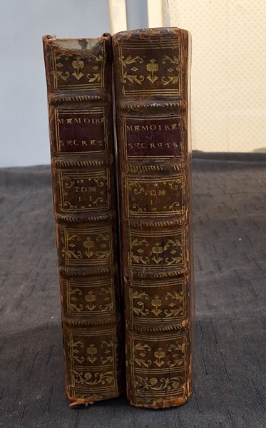Lot 1180 - MEMOIRES SECRETS