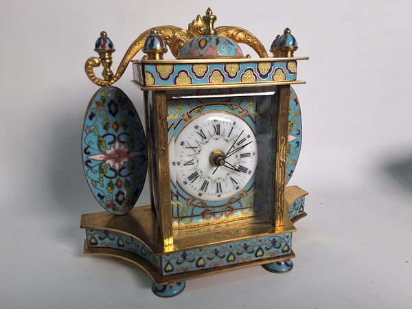 Lot 1172 - MANTLE CLOCK