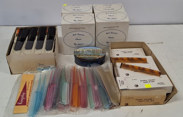 Lot 1410 - COMBS & TOBACCO TINS