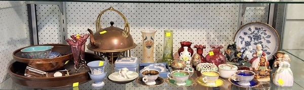 Lot 1321 - PRETTY CHINA & GLASSWARE