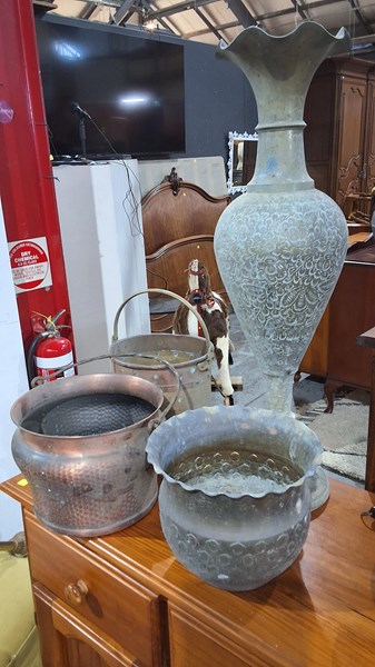 Lot 391 - BRASS AND COPPERWARE