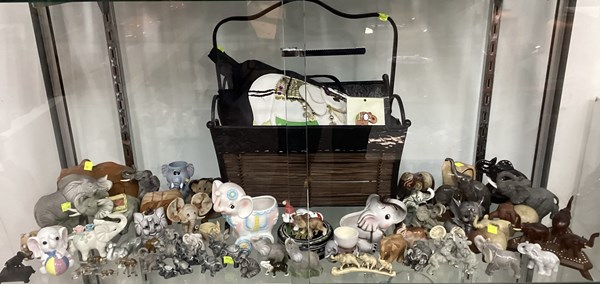 Lot 1397 - ELEPHANTS