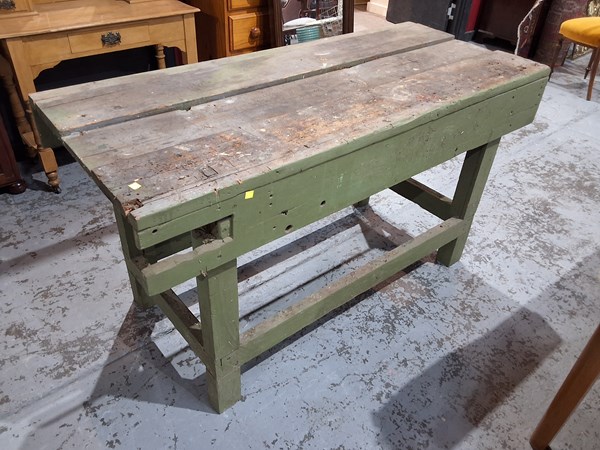 Lot 234 - WORKBENCH