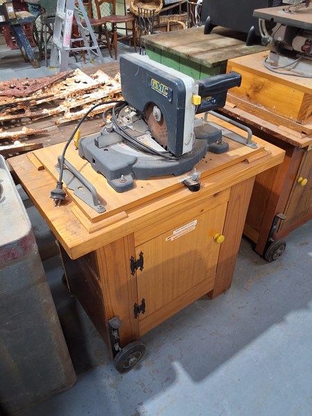 Lot 227 - POWER MITRE SAW