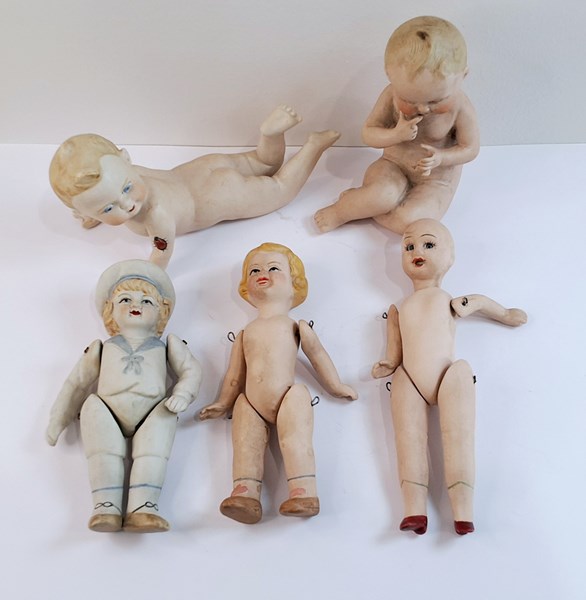 Lot 1310 - CHINA DOLLS