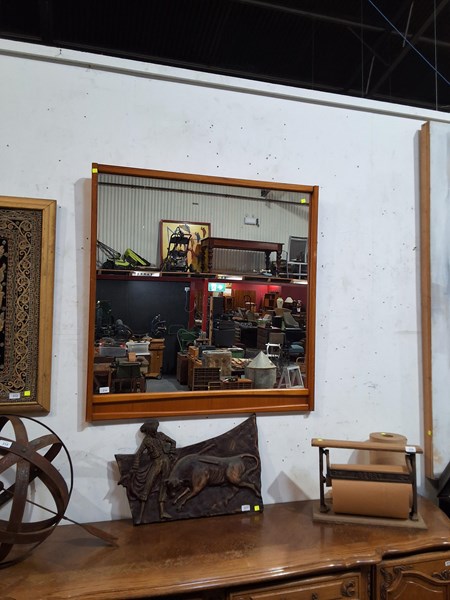 Lot 314 - MIRROR