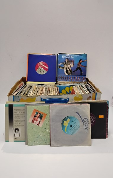 Lot 1184 - RECORDS