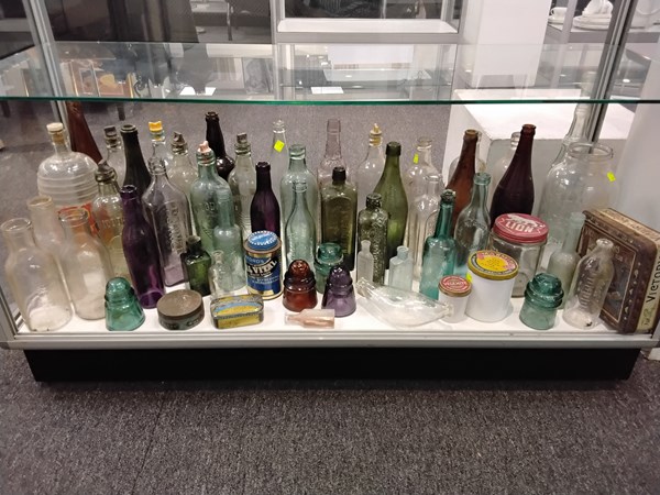 Lot 1303 - BOTTLES, JARS & PACKAGING