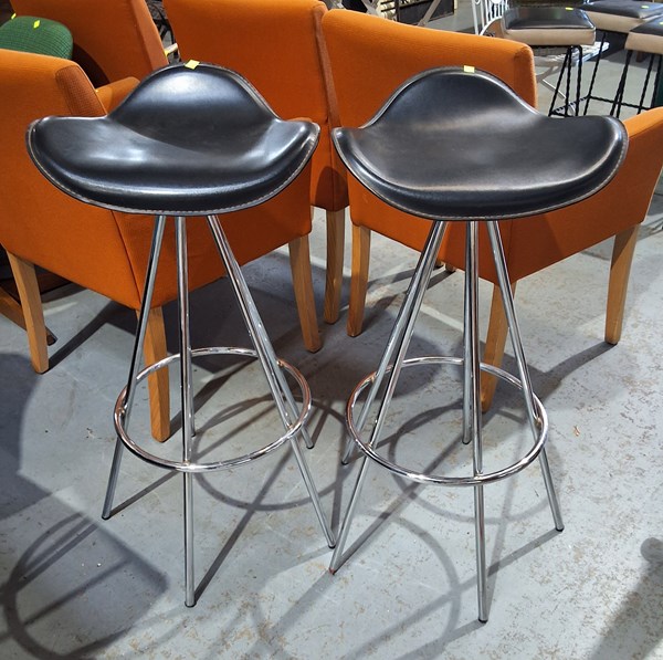 Lot 306 - BARSTOOLS