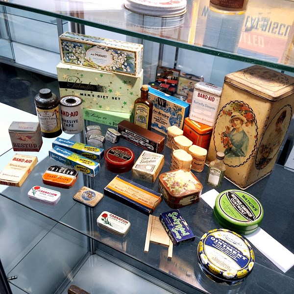 Lot 1391 - HOUSEHOLD PACKAGING