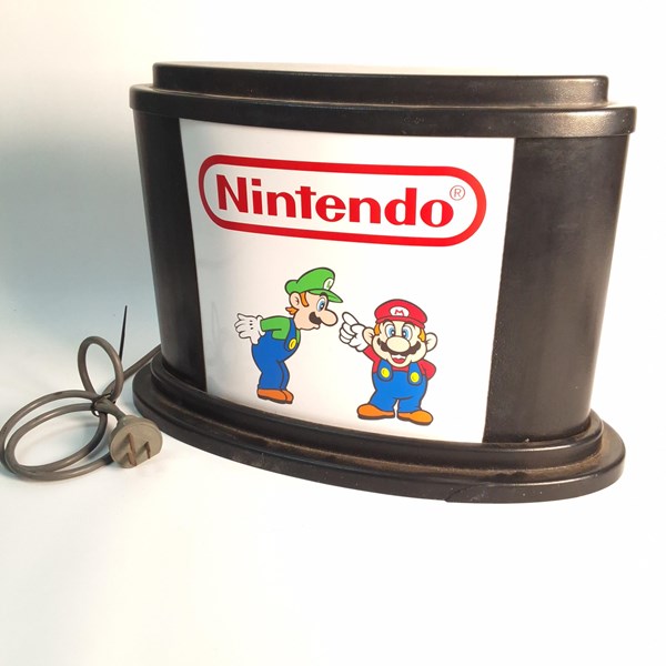 Lot 1325 - NINTENDO ADVERTISING