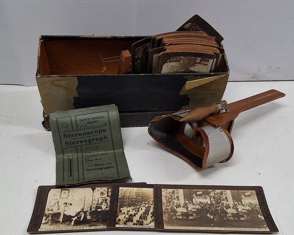 Lot 1426 - STEREOSCOPE