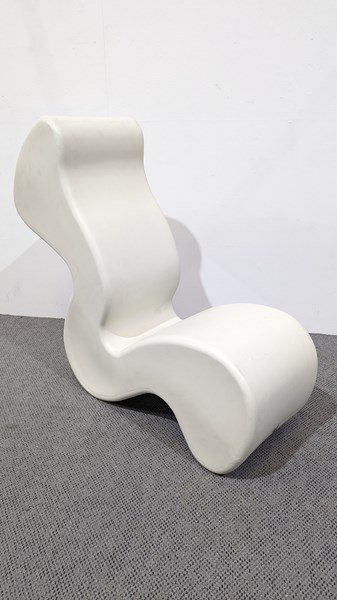 Lot 117 - PHANTOM CHAIR