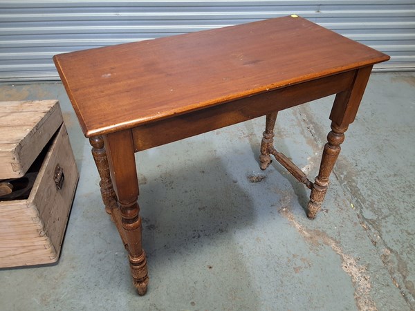 Lot 38 - CONSOLE TABLE