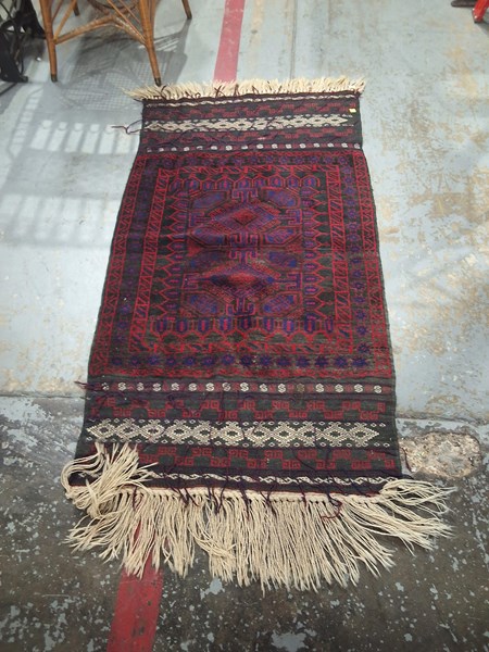 Lot 171 - RUG