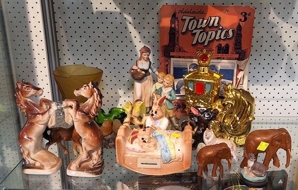 Lot 1308 - CHINA FIGURES