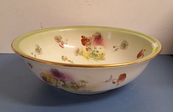Lot 1213 - DOULTON BASIN