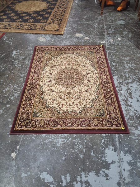 Lot 161 - RUG