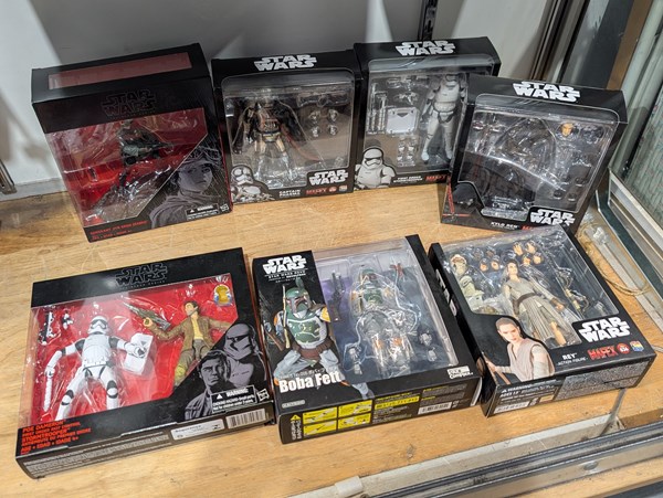 Lot 1196 - STAR WARS FIGURES