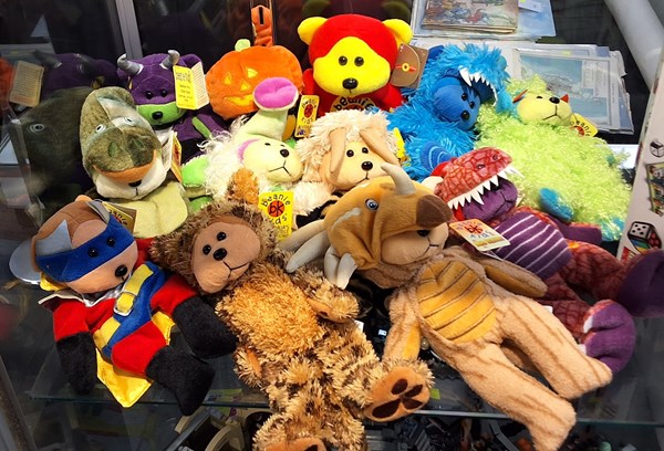 Lot 1311 - BEANIE KIDS