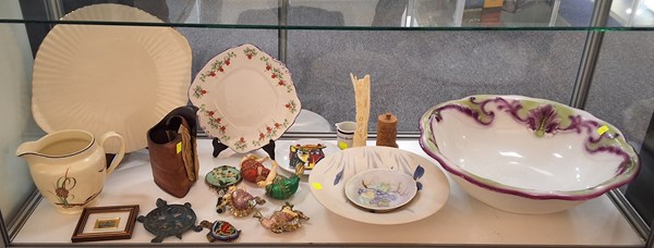 Lot 1211 - SUNDRY HOMEWARES
