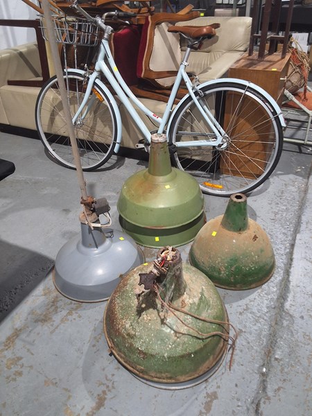 Lot 275 - WAREHOUSE LIGHTS