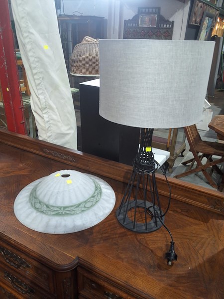 Lot 450 - LAMP AND SHADE