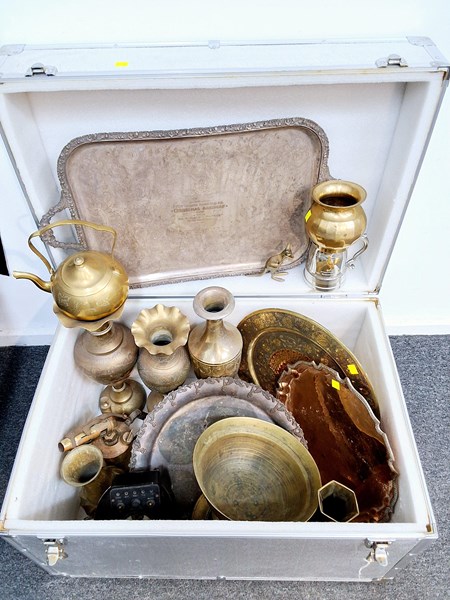 Lot 1434 - TREASURE CHEST