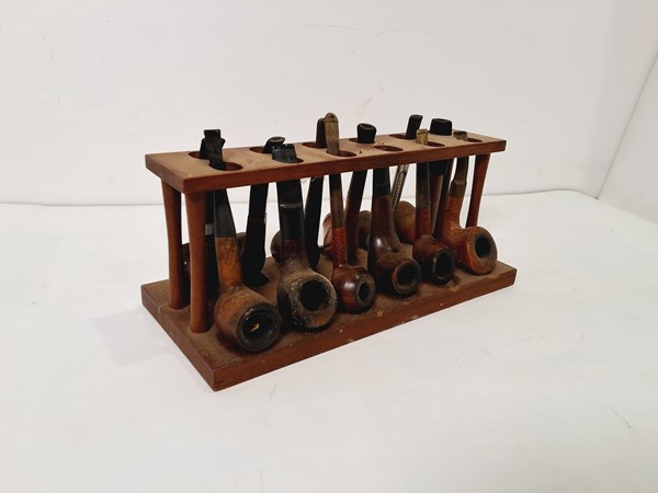 Lot 1174 - PIPE STAND