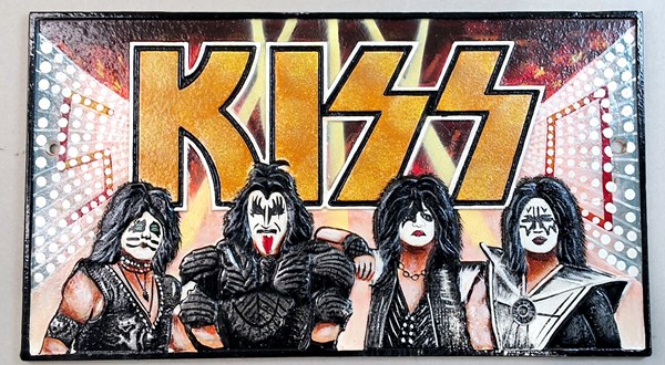 Lot 363 - KISS PLAQUE