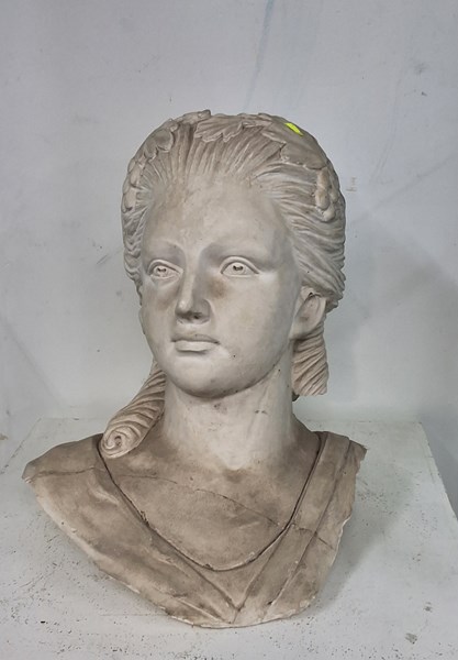Lot 1423 - PLASTER BUST