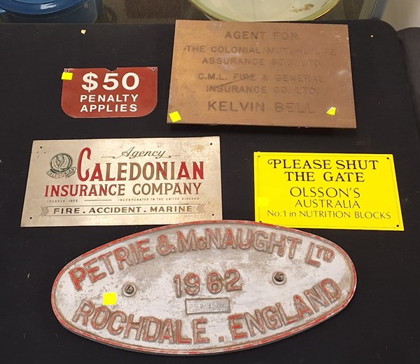 Lot 1295 - PLAQUES