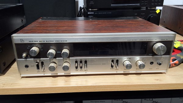 Lot 347 - LUXMAN STEREO RECEIVER