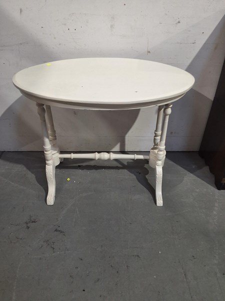 Lot 375 - SIDE TABLE