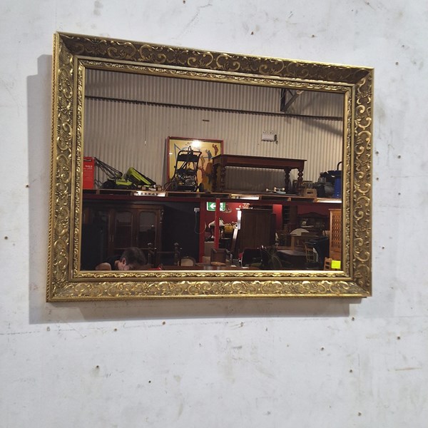 Lot 356 - MIRROR