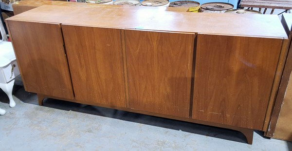 Lot 333 - SIDEBOARD