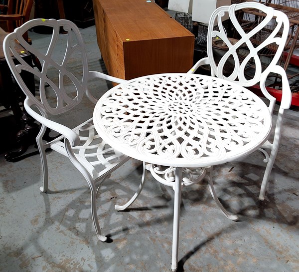 Lot 368 - PATIO SETTING