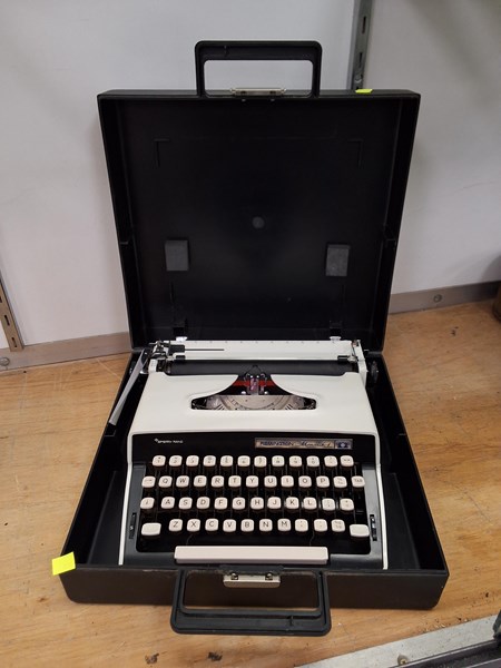Lot 1328 - REMINGTON TYPEWRITER